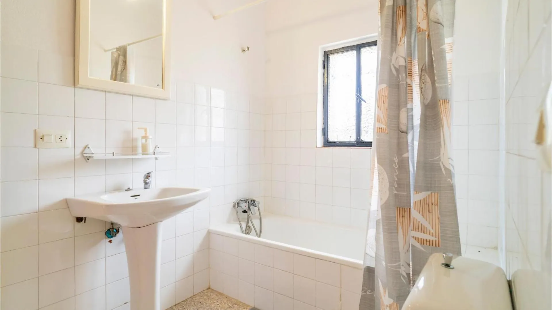 Beautiful Home In Algar With Indoor Swimming Pool 0*, Algar (Cadiz) España