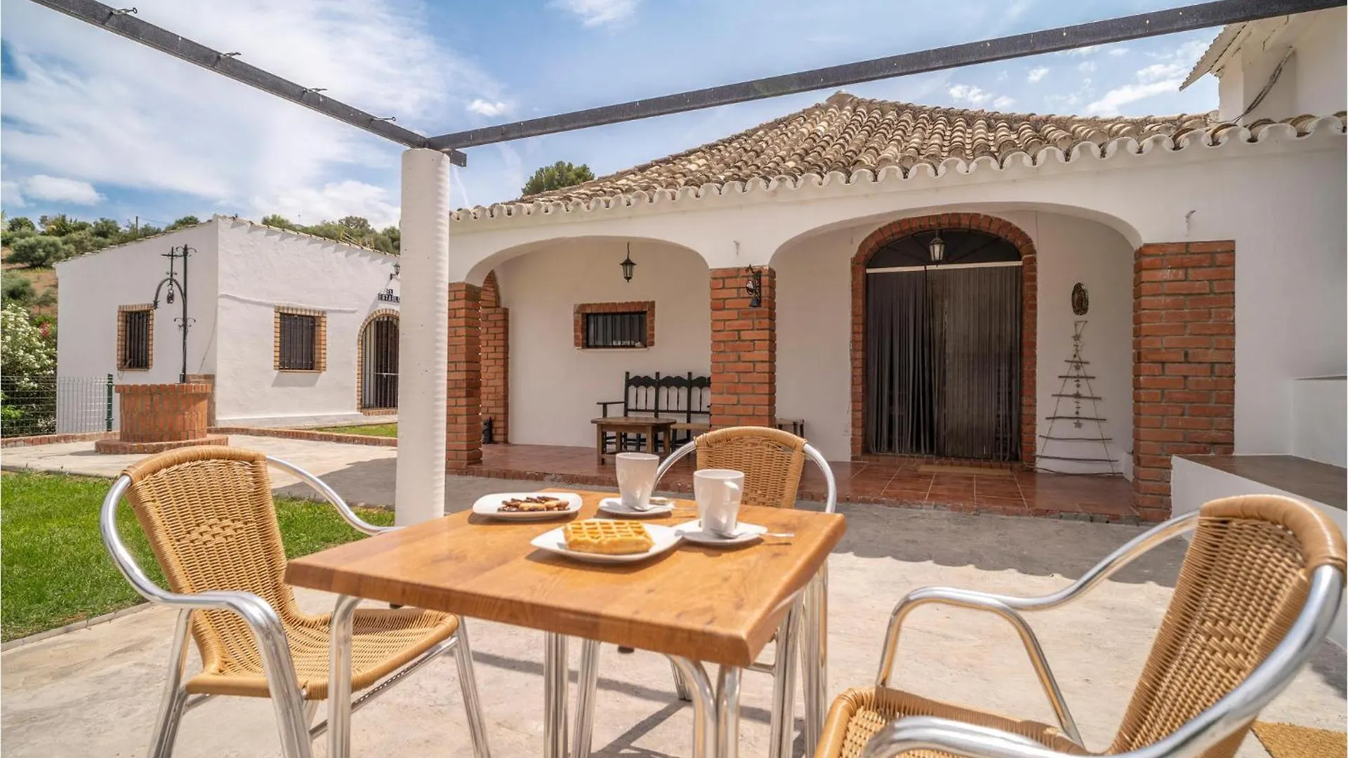Beautiful Home In Algar With Indoor Swimming Pool Сasa de vacaciones Algar (Cadiz)
